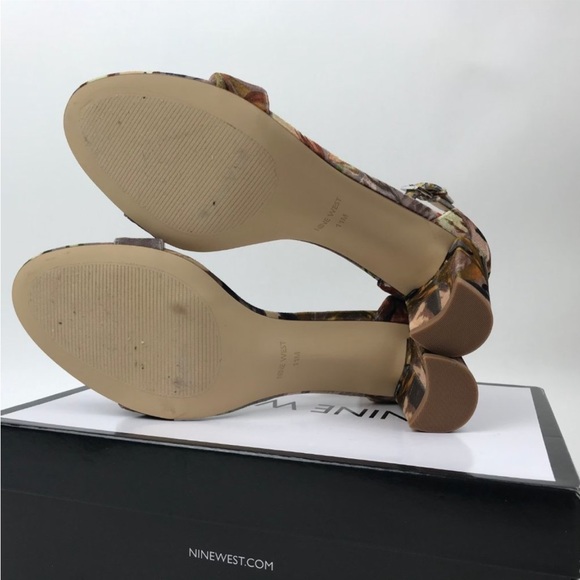 Nine West - Picture 4 of 6